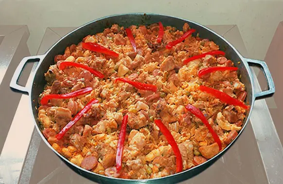 Paella de carnes